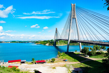 Fototapeta premium a beautiful bridge with the magical blue sky