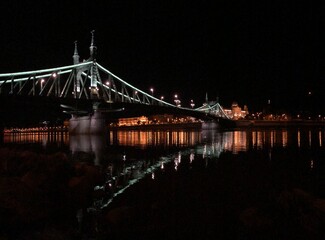Obraz premium bridge at night