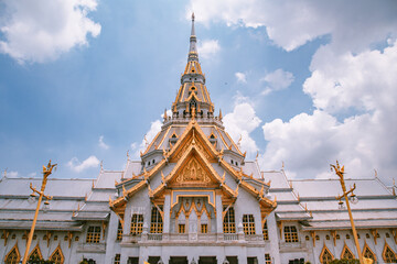Wat Sothon Wararam Worawihan in Chachoengsao, Thailand