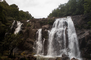Cascadas, Olomina, caídas de agua, cataratas de agua dulce, pesca, nadar, duchas naturales, impresionante, obra de Dios, espectacular caída de agua