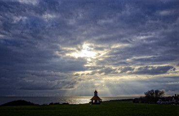Fototapeta premium Winter Sunset, Frinton-on-Sea, Essex, England