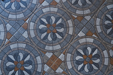Pattern on floor tiles 