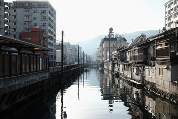 長崎の運河,canal, 水, 川, シティ, 建築, ユーロパ, アムステルダム, 家, ビル, タウンズ, 橋, 旅行, 古い, オランダ, fra, ボート, 空, 都市景観, オランダ, オランダ, ボート, コペンハーゲン, イタリア, デンマーク, 海, ベルギー, 家, 夜, 観光, ストラスブール, 歴史, ビル, ベニス, サマータイム, ランドマーク, チャンネル諸島, チャー
