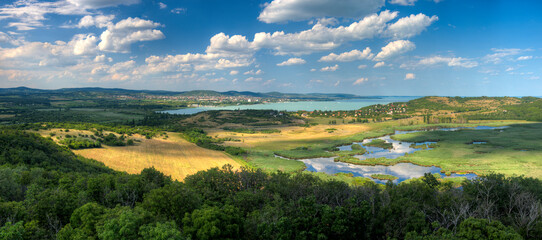 Die Landschaft rund um den Plattensee, Ungarn