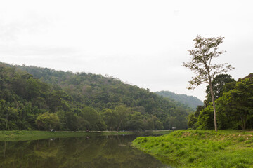 Fototapeta na wymiar Khao Ruak Reservoir at Namtok Samlan National Park in Saraburi Thailand is a reservoir that tourists come to relax 
