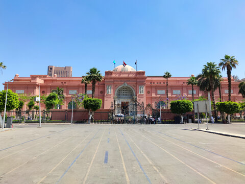 Museum of Egyptian Antiquities, Egyptian Museum, which houses the world's largest collection of ancient Egyptian antiquities