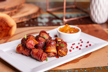 Linguicinhas com bacon