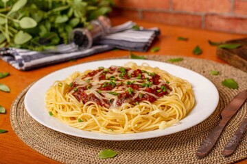 Espaguete à bolonhesa