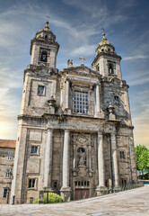 Fototapeta na wymiar Iglesia de san francisco de estilo barroco y neoclásico en Santiago de Compostela, España