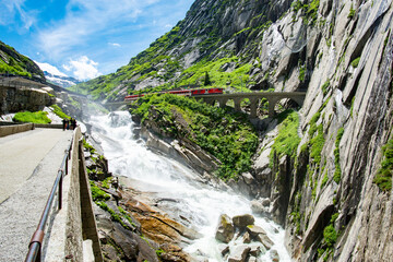 Grand Tour of Switzerland - Teufelsbrücke bei Schöllenen