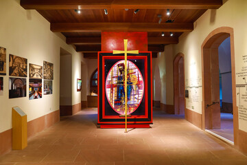 Croix dans une abbaye