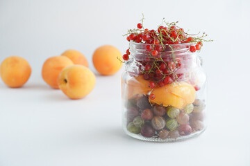 Snack in a glass for the fruitarian and vegetarian