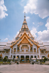 Fototapeta premium Wat Sothon Wararam Worawihan in Chachoengsao, Thailand