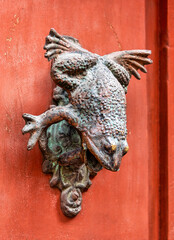 Metal open mouth frog door knocker