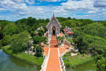 Fototapeta na wymiar Wat Thap Pho Thong temple in Ratchaburi, Thailand