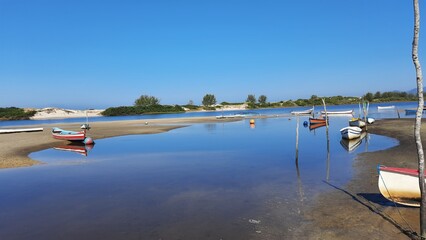 Fototapeta premium boats on the river