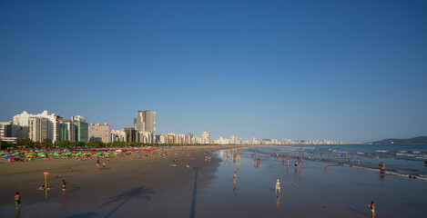 Obraz premium Panoramic view of the beach in the city of Santos, Brazil