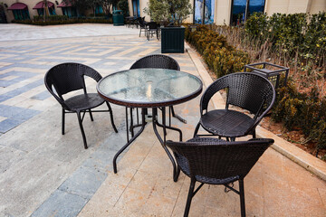 Obraz premium table and chairs in the garden