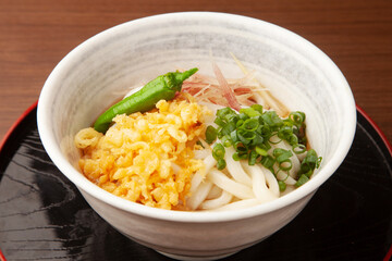 冷やしたぬきうどん