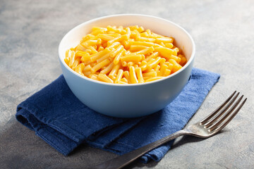 American creamy macaroni and cheese pasta