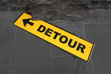 Yellow Detour Road Sign