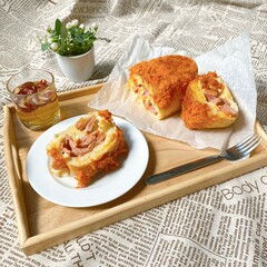 Spicy Chicken Floss Bun