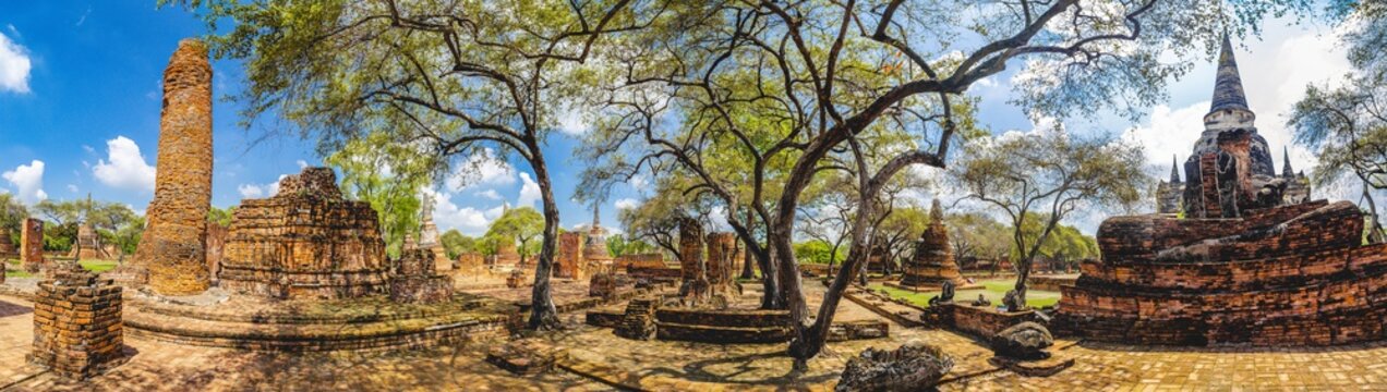 Wat Phra Si Sanphet in Phra Nakhon Si Ayutthaya, Historic City of Ayutthaya, empty during covid, Thailand