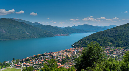Fototapeta na wymiar Lago maggiore See in Italien