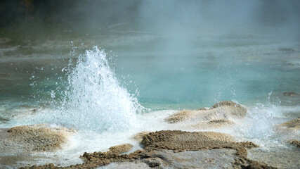 splash in water