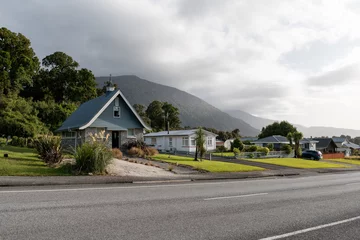 Foto op Plexiglas Franz Josef village New Zealand © Tomas Bazant