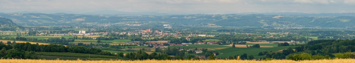 Fototapeta na wymiar Eferdinger Becken Panorama