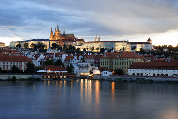 Fototapeta na wymiar Prague Castle at summer dusk