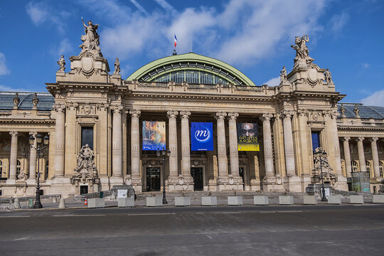 Grand Palais - One Of The Most Iconic Parisian Monuments, Built For 1900 Exposition Universelle. Grand Palais - Now Historic Site, Exhibition Hall And Museum. PARIS, FRANCE. June 8, 2018.