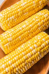 수분이 가득해 알알이 톡톡 튀는 맛있는 옥수수