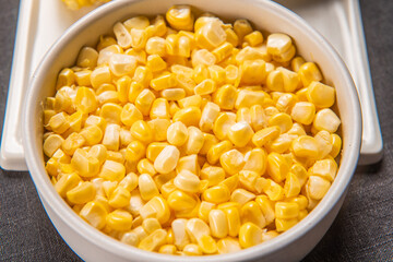 수분이 가득해 알알이 톡톡 튀는 맛있는 옥수수