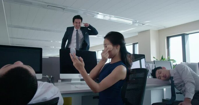Business people slacking off in office,4K
