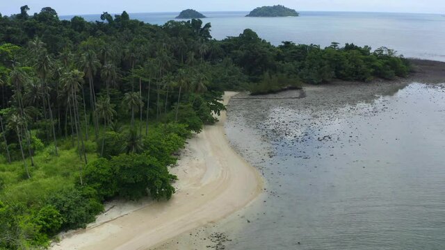 Koh Man Nai in koh Chang, Trat, Thailand