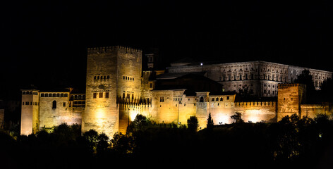 Fototapeta na wymiar Alhambra by night