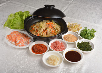 diy Traditional popiah spring roll wrapped with vegetables and prawn in sauce platter set in white background appetiser halal menu