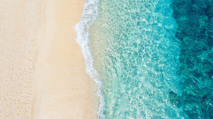 Wellen am Strand