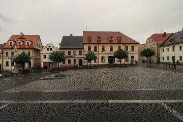 Nordböhmische Kleinstadtidylle; Marktplatz in Grottau an der Neiße (Hradek nad Nisou)