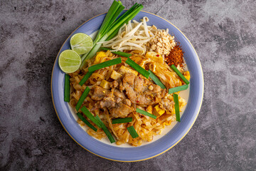 A dish of Pad Thai with pork