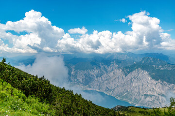 Naklejka na ściany i meble Panoramablick auf die Berge (Alpen)