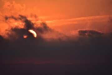 pôr do sol laranja