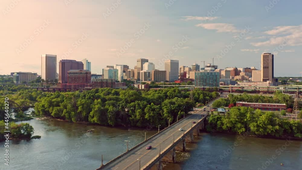 Wall mural aerial view of richmond, virginia, at sunset with slow camera lift up. richmond is the capital city 