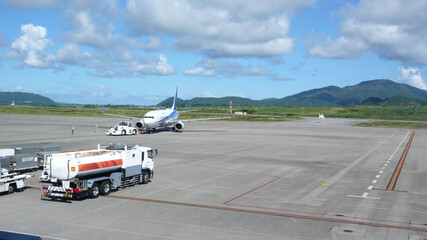 空港・誘導・給油・牽引