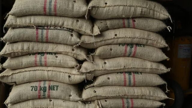 Caf&eacute; colombiano en costales 