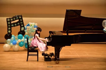Fotobehang 2021年　ピアノコンサート © mk33masa