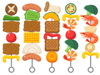 バーベキューの串に刺さった食材のセット