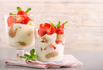Strawberry and yogurt dessert